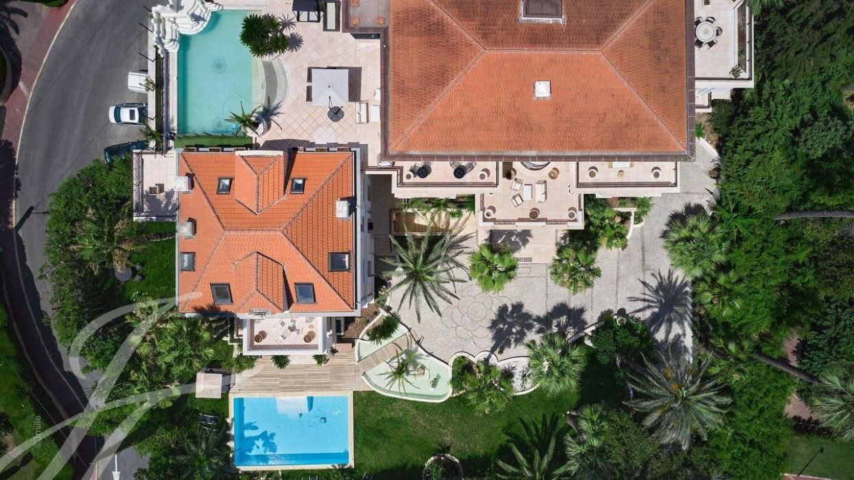 Projects - House Projects - Villa Cannes 21829 Sq.ft. - A photo  2