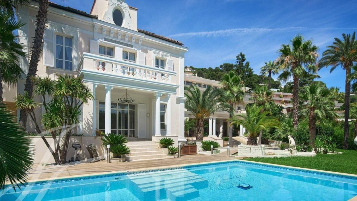 Projects - House Projects - Villa Cannes 21829 Sq.ft. - A photo  3