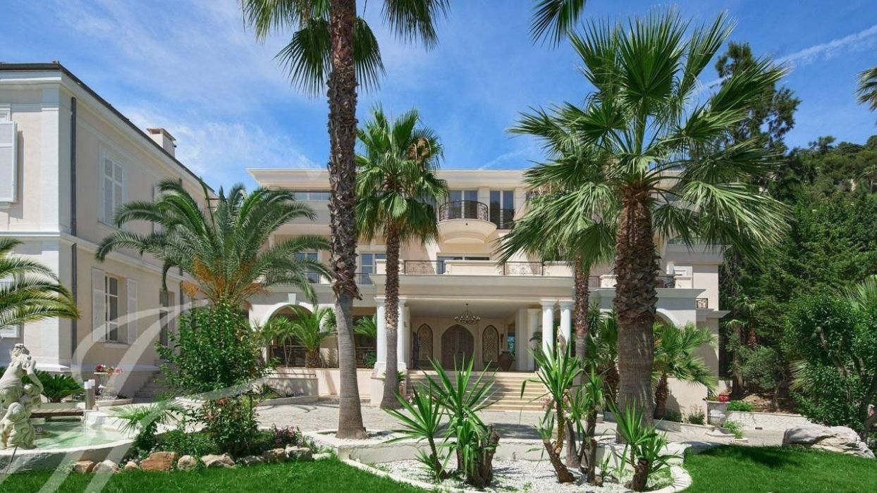 Projects - House Projects - Villa Cannes 21829 Sq.ft. - A photo  10